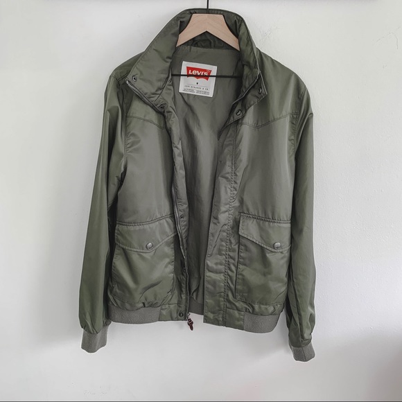 levi's olive green jacket